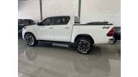 TOYOTA - HILUX - 2022/2022 - Branca - R$ 228.000,00