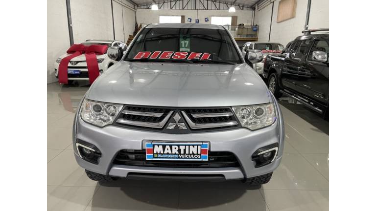 MITSUBISHI - L200 TRITON - 2017/2017 - Prata - R$ 145.000,00