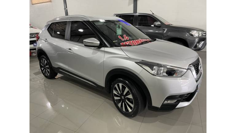NISSAN - KICKS - 2018/2018 - Prata - R$ 82.900,00