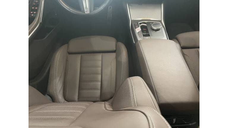 BMW - 320I - 2023/2024 - Azul - R$ 310.000,00