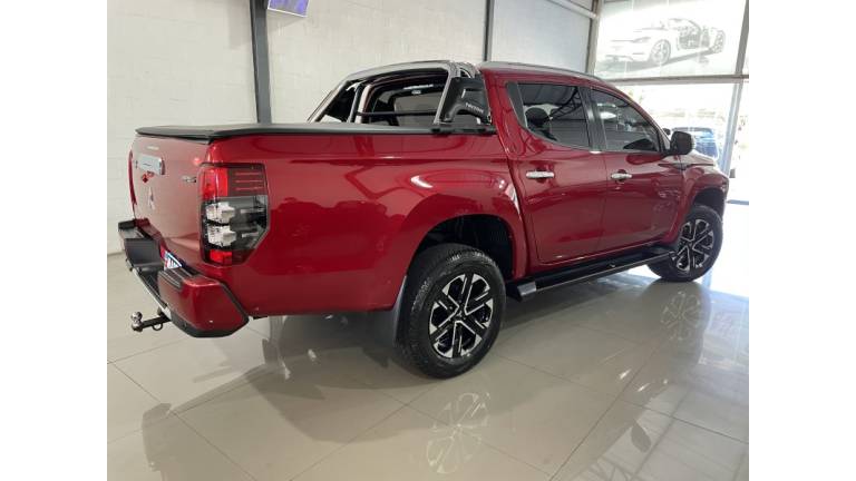 MITSUBISHI - L200 TRITON - 2023/2023 - Vermelha - R$ 220.000,00