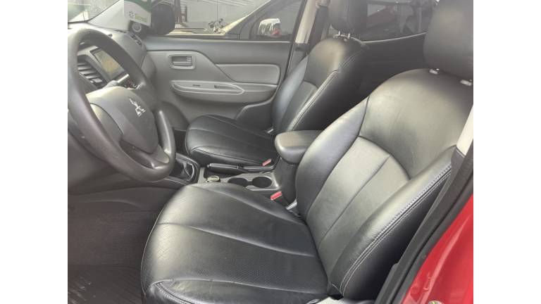 MITSUBISHI - L200 TRITON - 2019/2019 - Vermelha - R$ 125.900,00