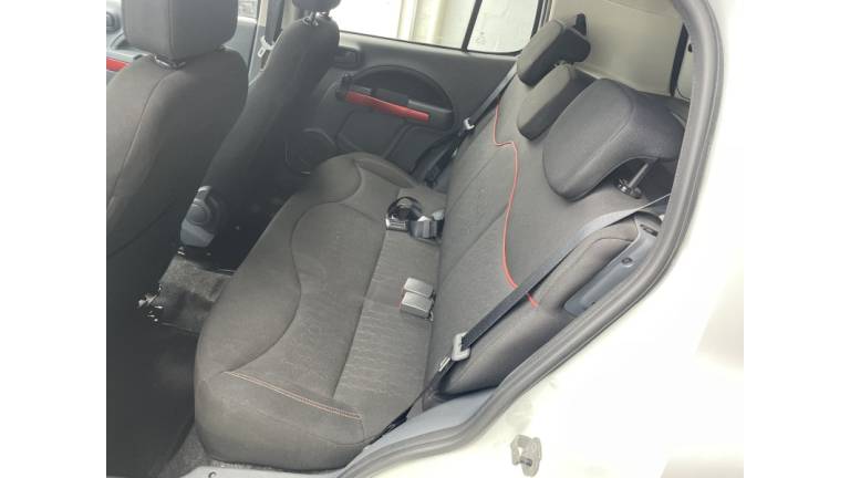 FIAT - UNO - 2013/2013 - Branca - R$ 41.900,00