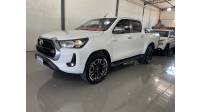 TOYOTA - HILUX - 2022/2022 - Branca - R$ 228.000,00