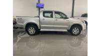 TOYOTA - HILUX - 2013/2013 - Prata - R$ 135.000,00