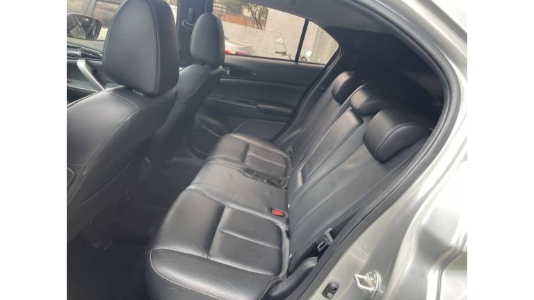 MITSUBISHI - ECLIPSE CROSS - 2019/2019 - Prata - R$ 112.900,00