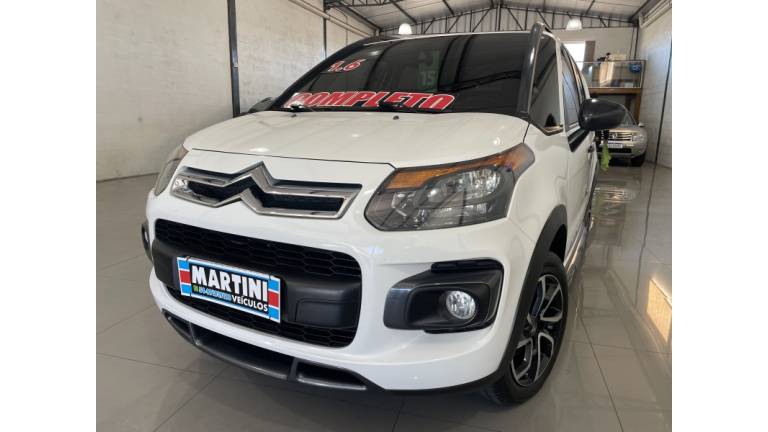 CITROËN - AIRCROSS - 2015/2015 - Branca - R$ 43.900,00