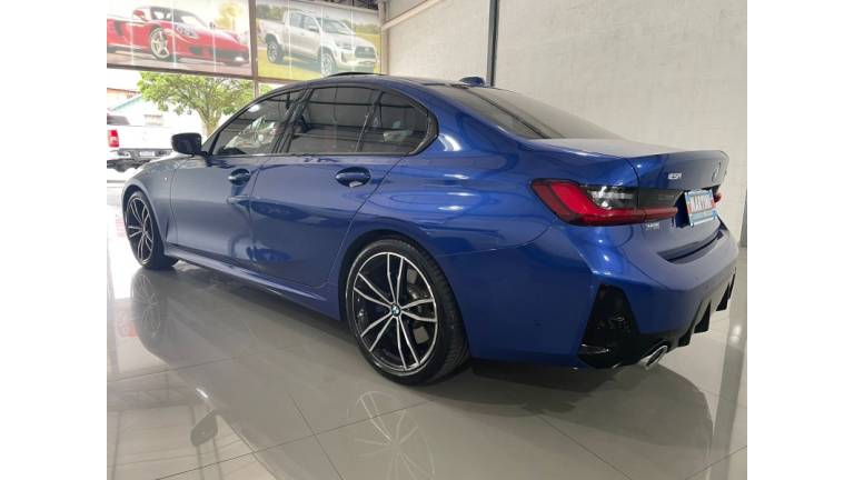 BMW - 320I - 2024/2024 - Azul - R$ 310.000,00
