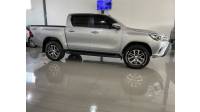 TOYOTA - HILUX - 2018/2018 - Prata - R$ 195.000,00