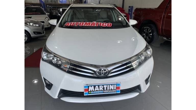 TOYOTA - COROLLA - 2015/2015 - Branca - R$ 86.000,00