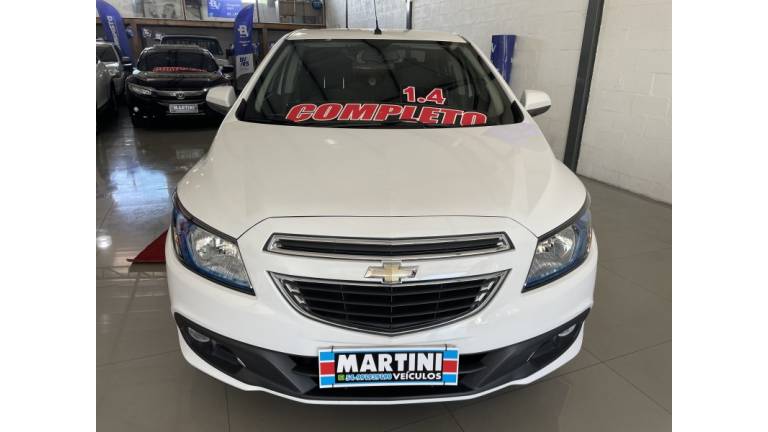 CHEVROLET - PRISMA - 2015/2015 - Branca - R$ 55.000,00