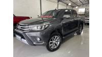 TOYOTA - HILUX - 2017/2017 - Cinza - R$ 187.000,00
