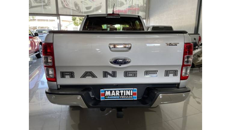 FORD - RANGER - 2021/2021 - Prata - R$ 167.000,00