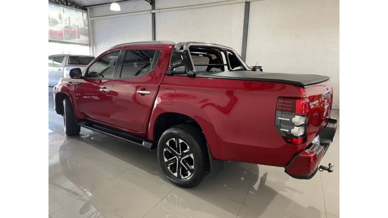 MITSUBISHI - L200 TRITON - 2023/2023 - Vermelha - R$ 220.000,00