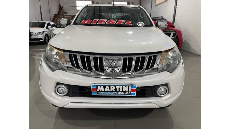 MITSUBISHI - L200 TRITON - 2019/2019 - Branca - R$ 135.000,00