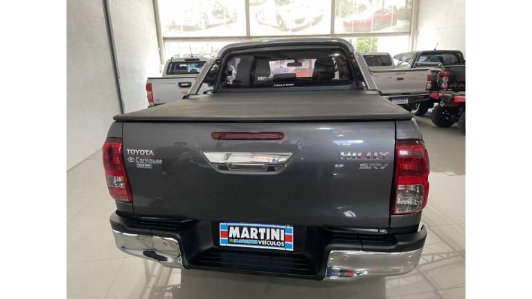 TOYOTA - HILUX - 2018/2018 - Cinza - R$ 185.000,00