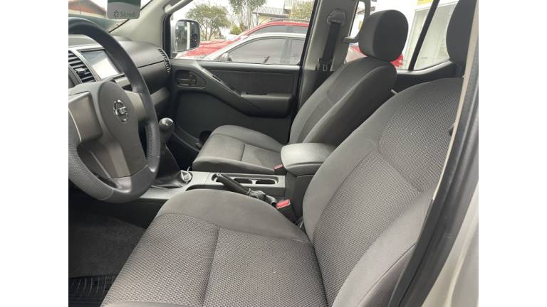 NISSAN - FRONTIER - 2016/2016 - Prata - R$ 103.900,00
