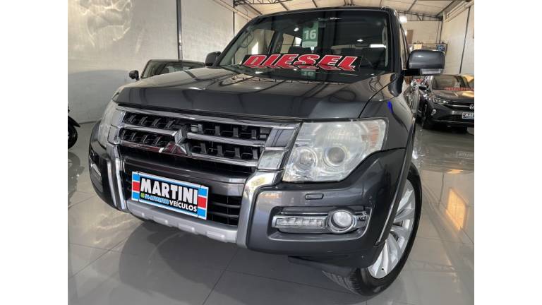 MITSUBISHI - PAJERO FULL - 2016/2016 - Cinza - R$ 168.000,00