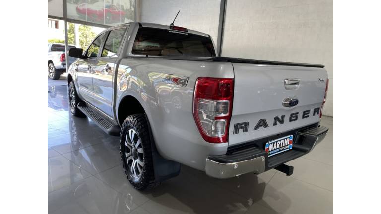 FORD - RANGER - 2021/2021 - Prata - R$ 167.000,00