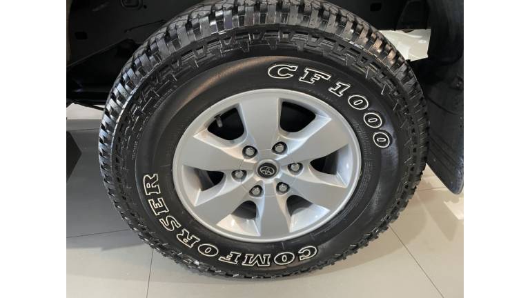 TOYOTA - HILUX - 2011/2011 - Preta - R$ 119.000,00