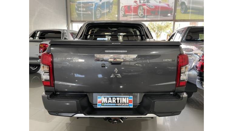 MITSUBISHI - L200 TRITON - 2024/2024 - Cinza - R$ 237.000,00