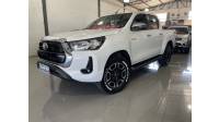 TOYOTA - HILUX - 2022/2022 - Branca - R$ 228.000,00