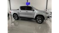 TOYOTA - HILUX - 2019/2019 - Prata - R$ 210.000,00