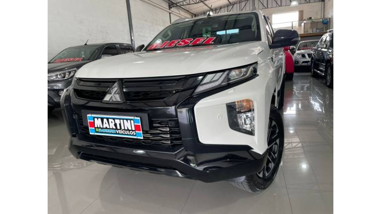 MITSUBISHI - L200 TRITON - 2023/2023 - Branca - R$ 207.900,00
