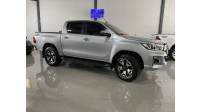 TOYOTA - HILUX - 2019/2019 - Prata - R$ 210.000,00