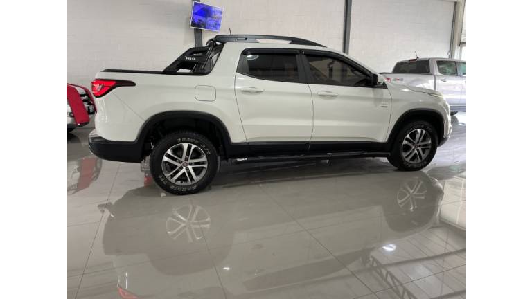 FIAT - TORO - 2019/2019 - Branca - R$ 103.900,00