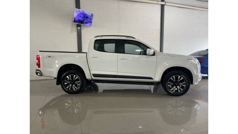 CHEVROLET - S10 - 2014/2014 - Branca - R$ 99.900,00