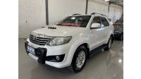 TOYOTA - HILUX SW4 - 2014/2014 - Branca - R$ 144.900,00