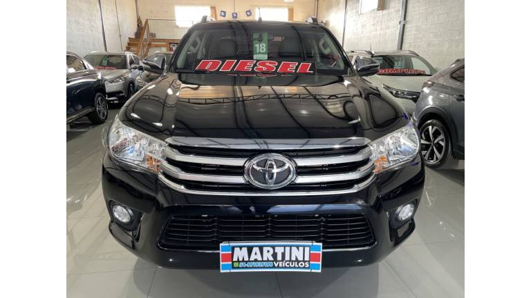 TOYOTA - HILUX - 2018/2018 - Preta - R$ 182.000,00