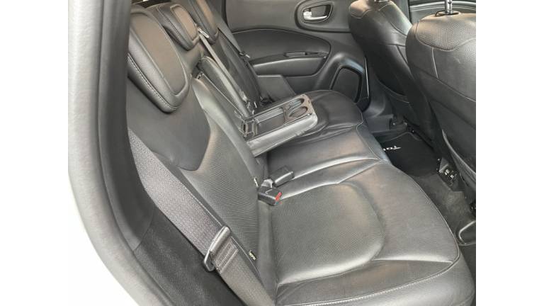 FIAT - TORO - 2019/2019 - Branca - R$ 103.900,00