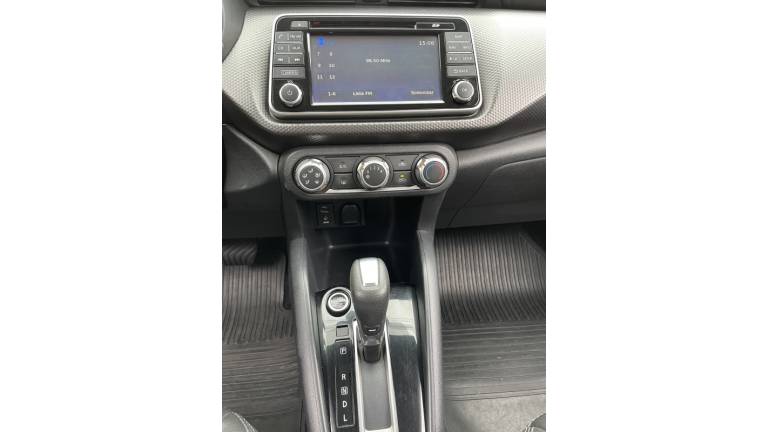 NISSAN - KICKS - 2018/2018 - Prata - R$ 82.900,00