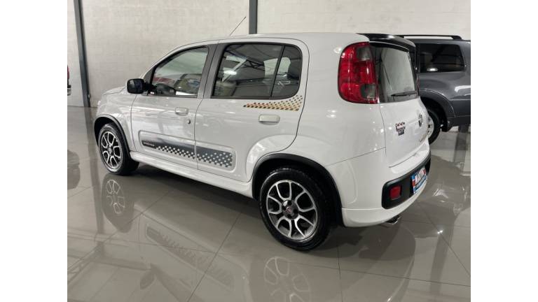 FIAT - UNO - 2013/2013 - Branca - R$ 41.900,00