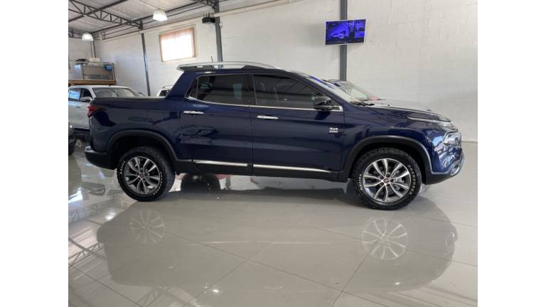 FIAT - TORO - 2020/2020 - Azul - R$ 113.900,00