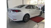 TOYOTA - COROLLA - 2022/2022 - Branca - R$ 127.000,00