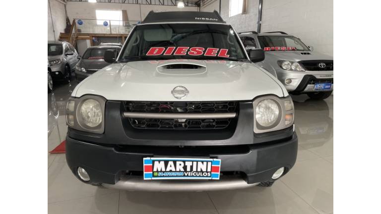 NISSAN - XTERRA - 2003/2004 - Branca - R$ 75.000,00