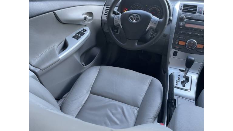 TOYOTA - COROLLA - 2012/2012 - Prata - R$ 62.900,00