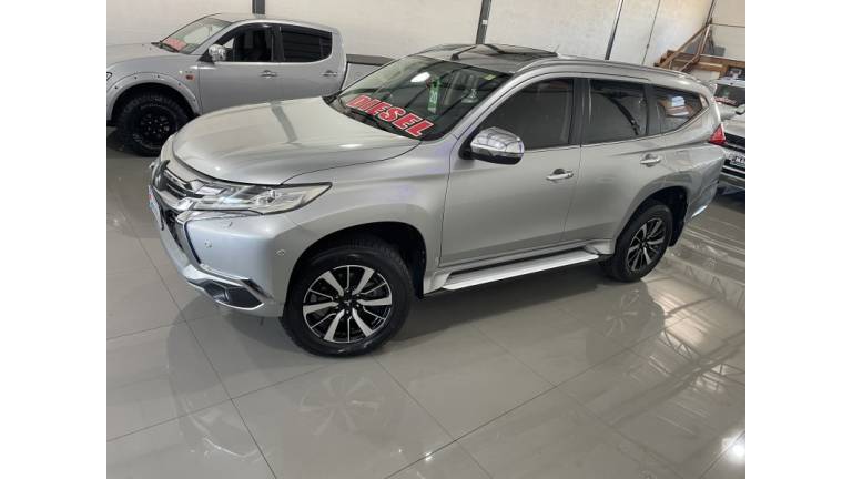 MITSUBISHI - PAJERO SPORT - 2020/2020 - Prata - R$ 219.900,00