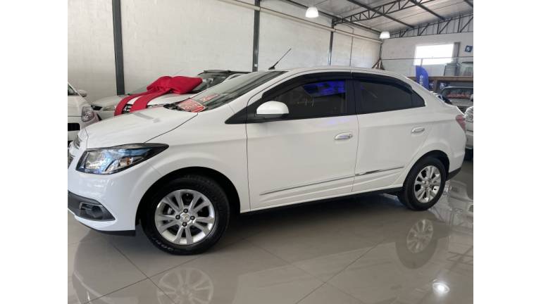 CHEVROLET - PRISMA - 2015/2015 - Branca - R$ 55.000,00