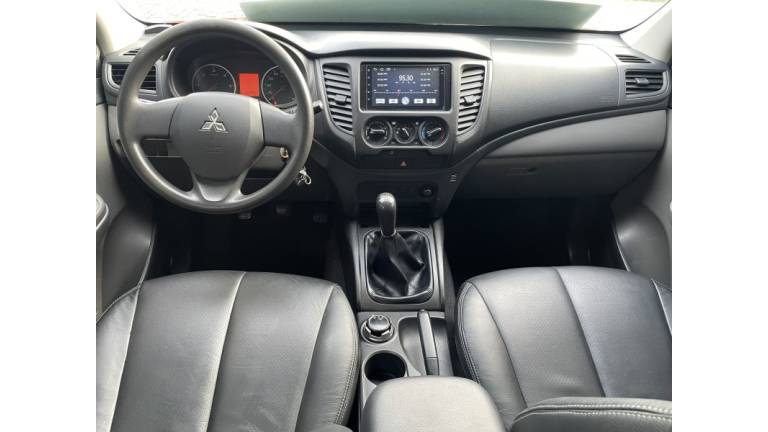 MITSUBISHI - L200 TRITON - 2019/2019 - Vermelha - R$ 125.900,00