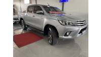 TOYOTA - HILUX - 2016/2016 - Prata - R$ 185.000,00