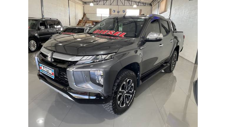 MITSUBISHI - L200 TRITON - 2024/2024 - Cinza - R$ 237.000,00