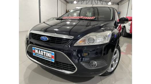 FORD - FOCUS - 2012/2012 - Preta - R$ 48.900,00