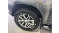 TOYOTA - HILUX - 2017/2017 - Cinza - R$ 187.000,00