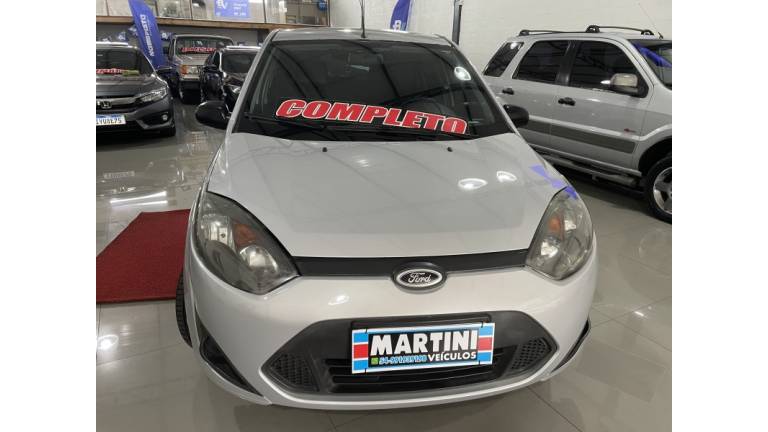 FORD - FIESTA - 2014/2014 - Prata - R$ 32.500,00