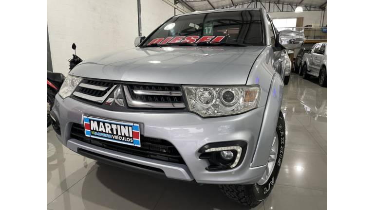 MITSUBISHI - L200 TRITON - 2017/2017 - Prata - R$ 145.000,00
