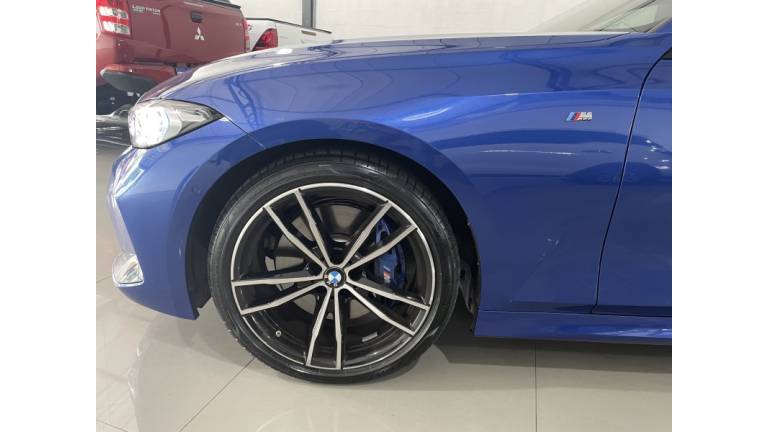 BMW - 320I - 2023/2024 - Azul - R$ 310.000,00